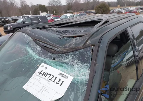 2001 Ford F-150 King Ranch Edition/Lariat/Xlt from USA, damaged, VIN 1FTRW08L01KB87492